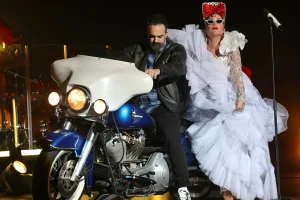 La copla, más viva que nunca en el Cartuja Center de Sevilla con ‘La última folclórica’